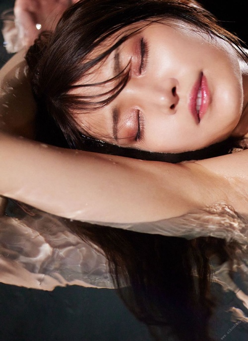 그녀의 섹시 포인트는 겨
